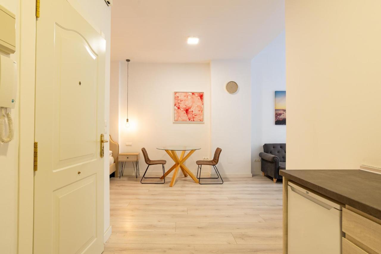 شقة Urbe10 Plaza De La Constucion Premium Loft مالقة المظهر الخارجي الصورة
